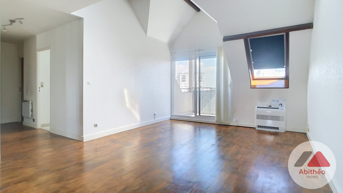 Appartement 3 pièces 93 m² · à Troyes · 92,8 m² · 179 000 €