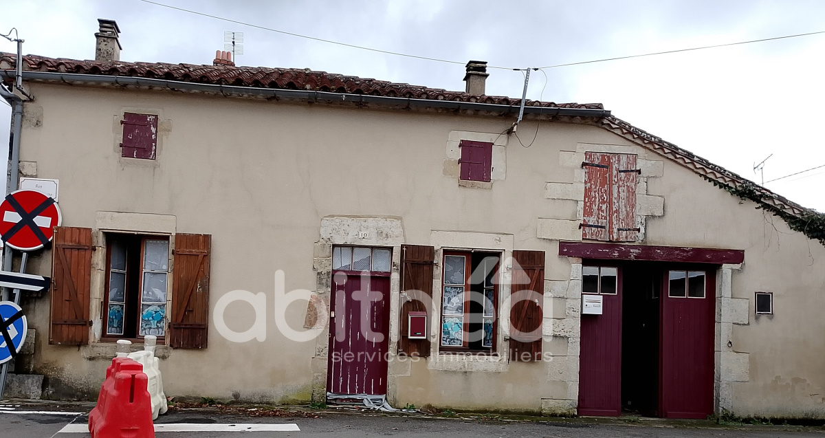 Maison 4 pièces 80 m² · à Saint-Claud · 80 m² · 28 500 €
