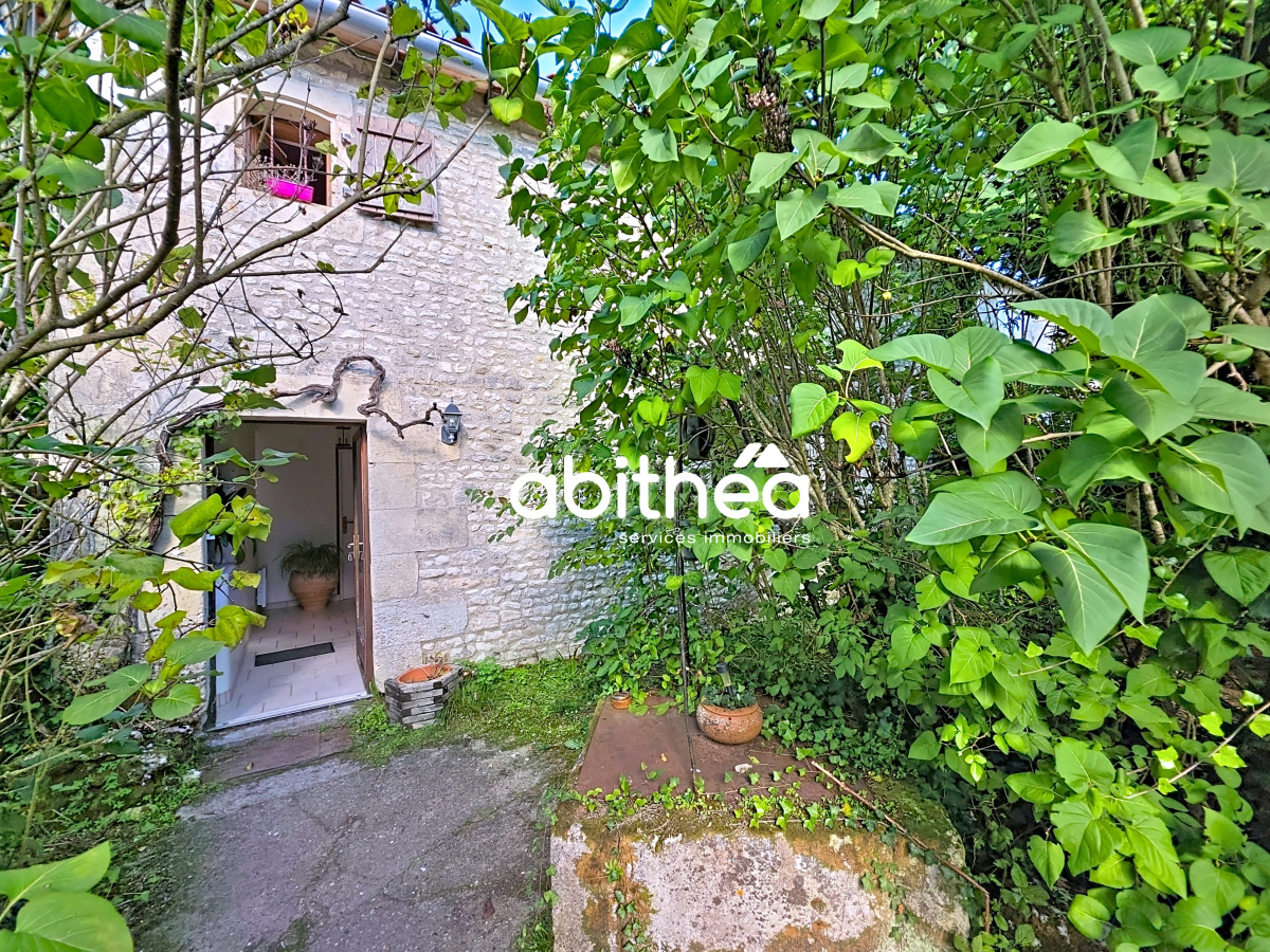 Maison 12 pièces 223 m² · à Barzan · 223 m² · 315 000 €