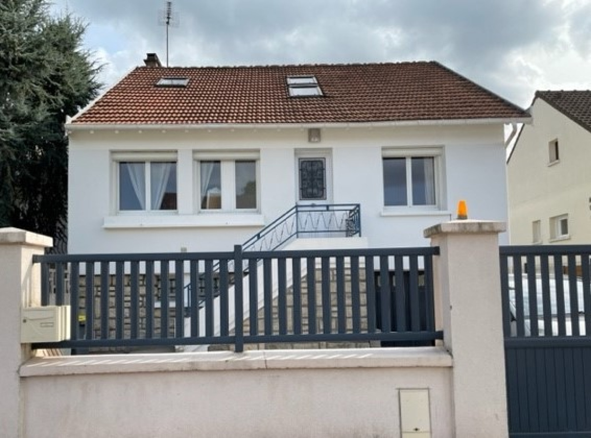 Maison 6 pièces 125 m² · à Yerres · 125 m² · 489 000 €