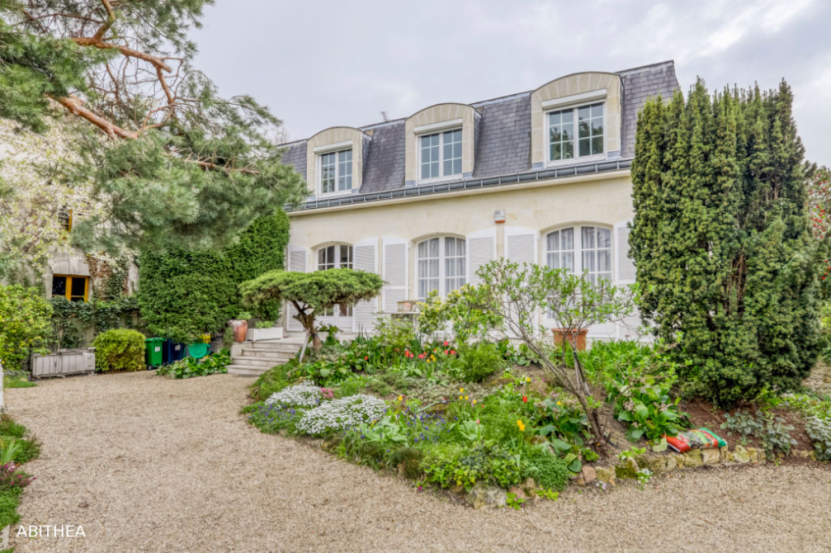Immeuble 15 pièces 213 m² · à Limeil-Brévannes · 213 m² · 480 000 €