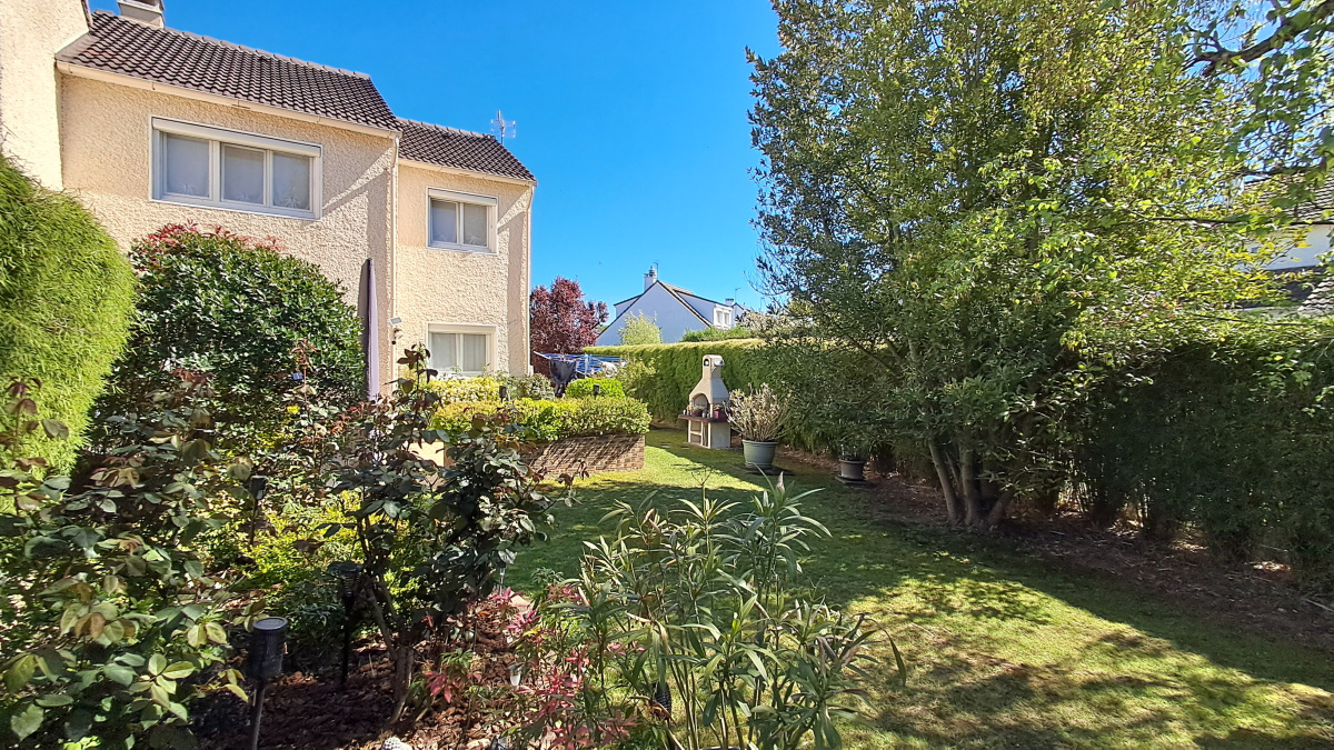 Maison 4 pièces 88 m² · à Lésigny · 88 m² · 436 800 €