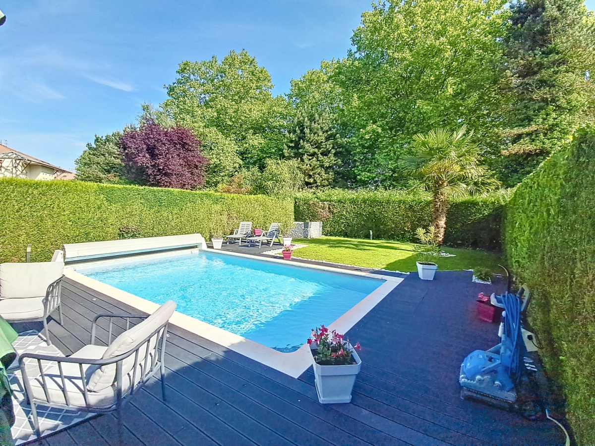 Maison 6 pièces 124 m² · à Lésigny · 124 m² · 445 000 €