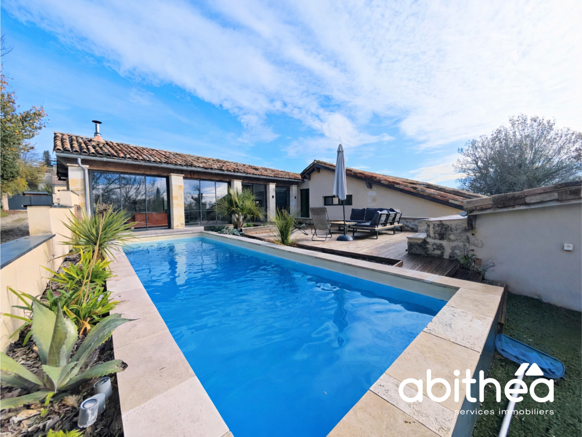 Maison 6 pièces 250 m² · à Fronsac · 250 m² · 645 000 €