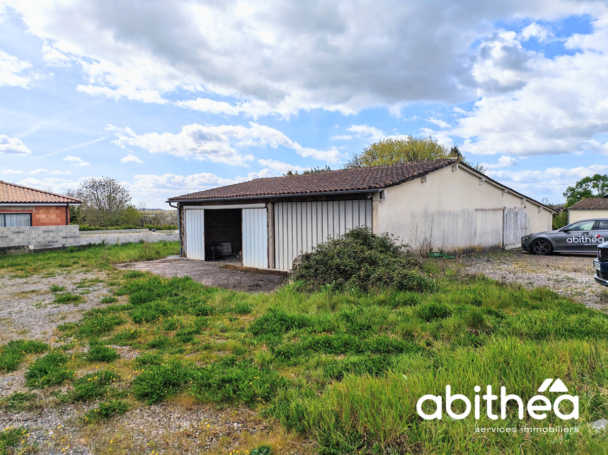 Maison 4 pièces 170 m² · à Vérac · 170 m² · 123 000 €