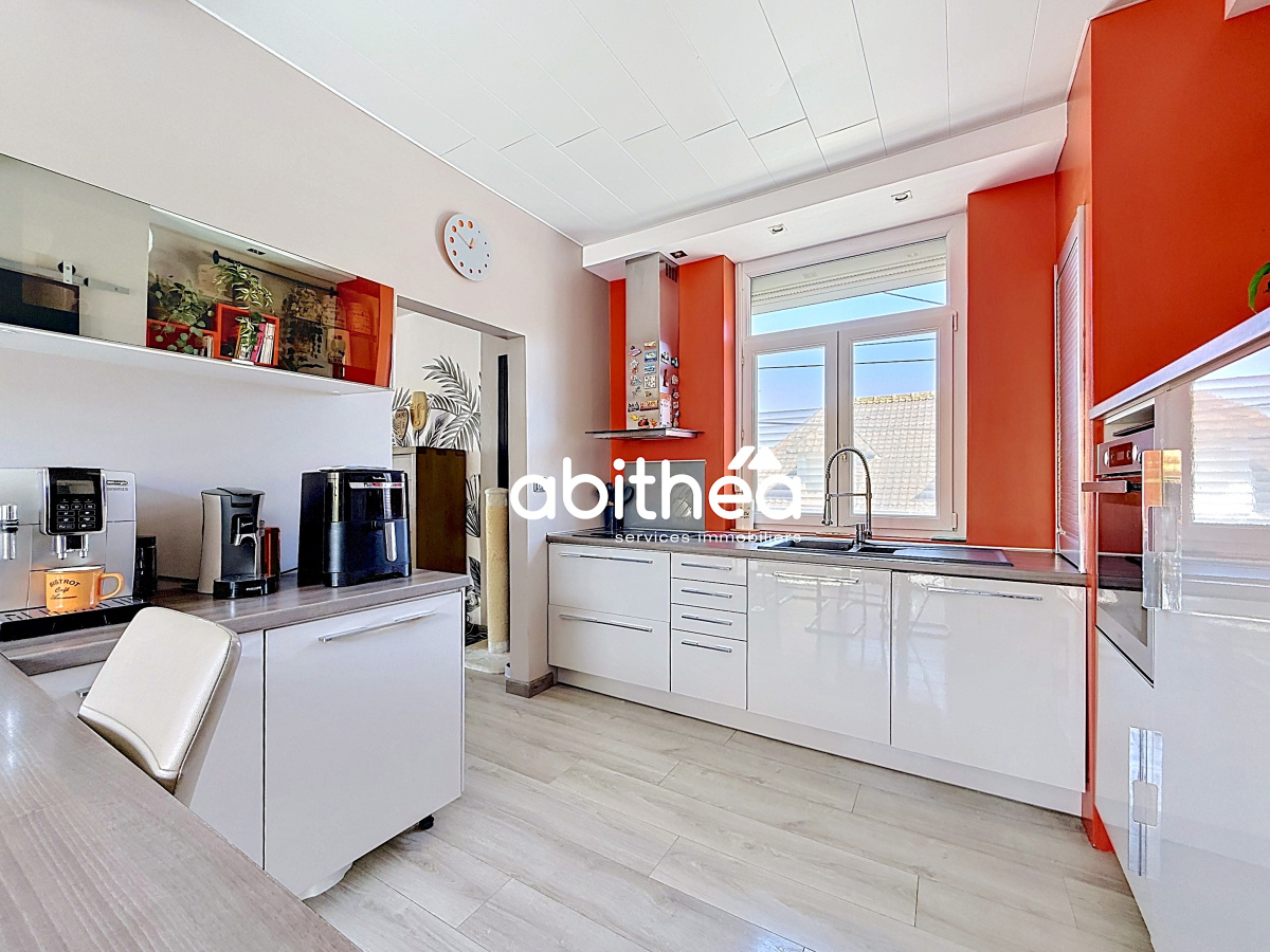Maison 11 pièces 204 m² · à Givenchy-en-Gohelle · 204,1 m² · 375 000 €