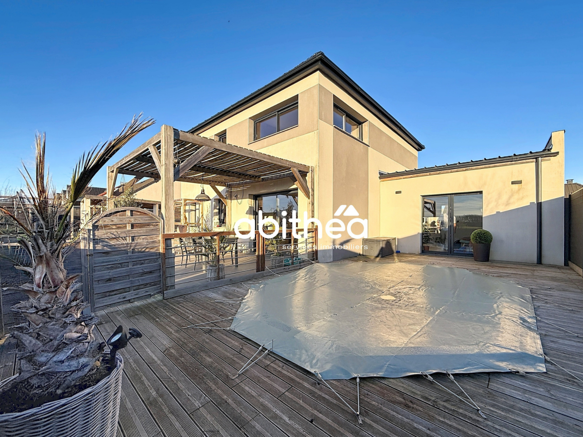 Maison 8 pièces 171 m² · à Bouchain · 170,9 m² · 310 000 €