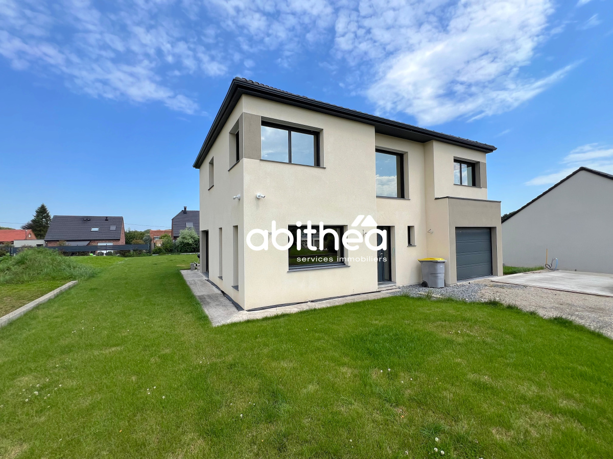 Maison 6 pièces 140 m² · à Wanquetin · 140,4 m² · 386 650 €