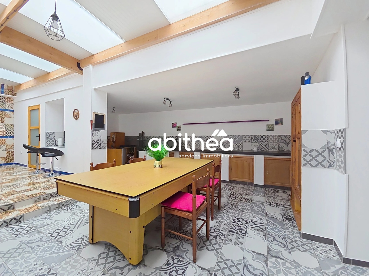 Maison 7 pièces 220 m² · à Bauvin · 220 m² · 159 000 €