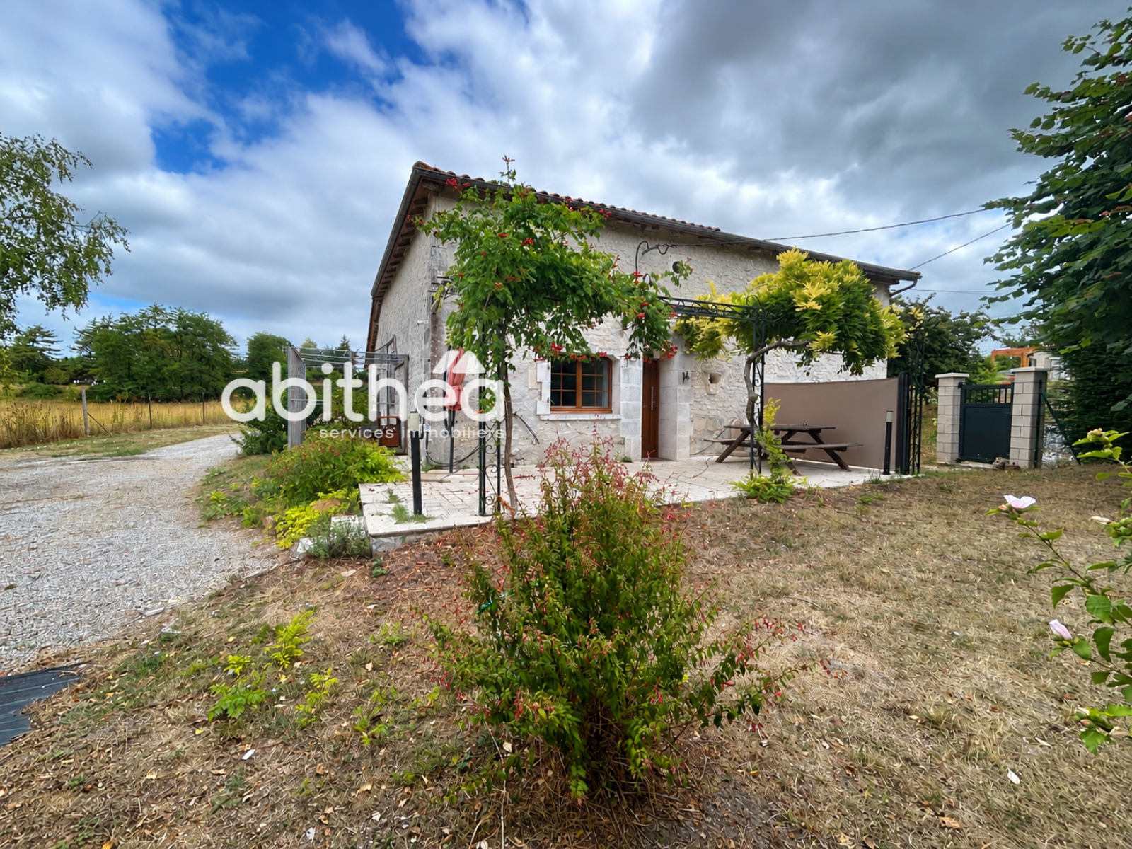 Maison 5 pièces 157 m² · à Saint-Bonnet · 157,4 m² · 199 000 €
