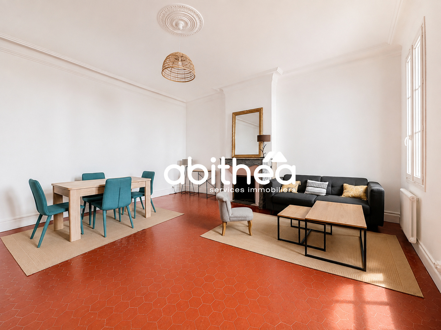 APPARTEMENT T3 MEUBLÉ ET RÉNOVÉ AVEC CHARME   88,50 M2   CENTRE HISTORIQUE DE BÉZIERS   A 50M DE LA PLACE JEAN