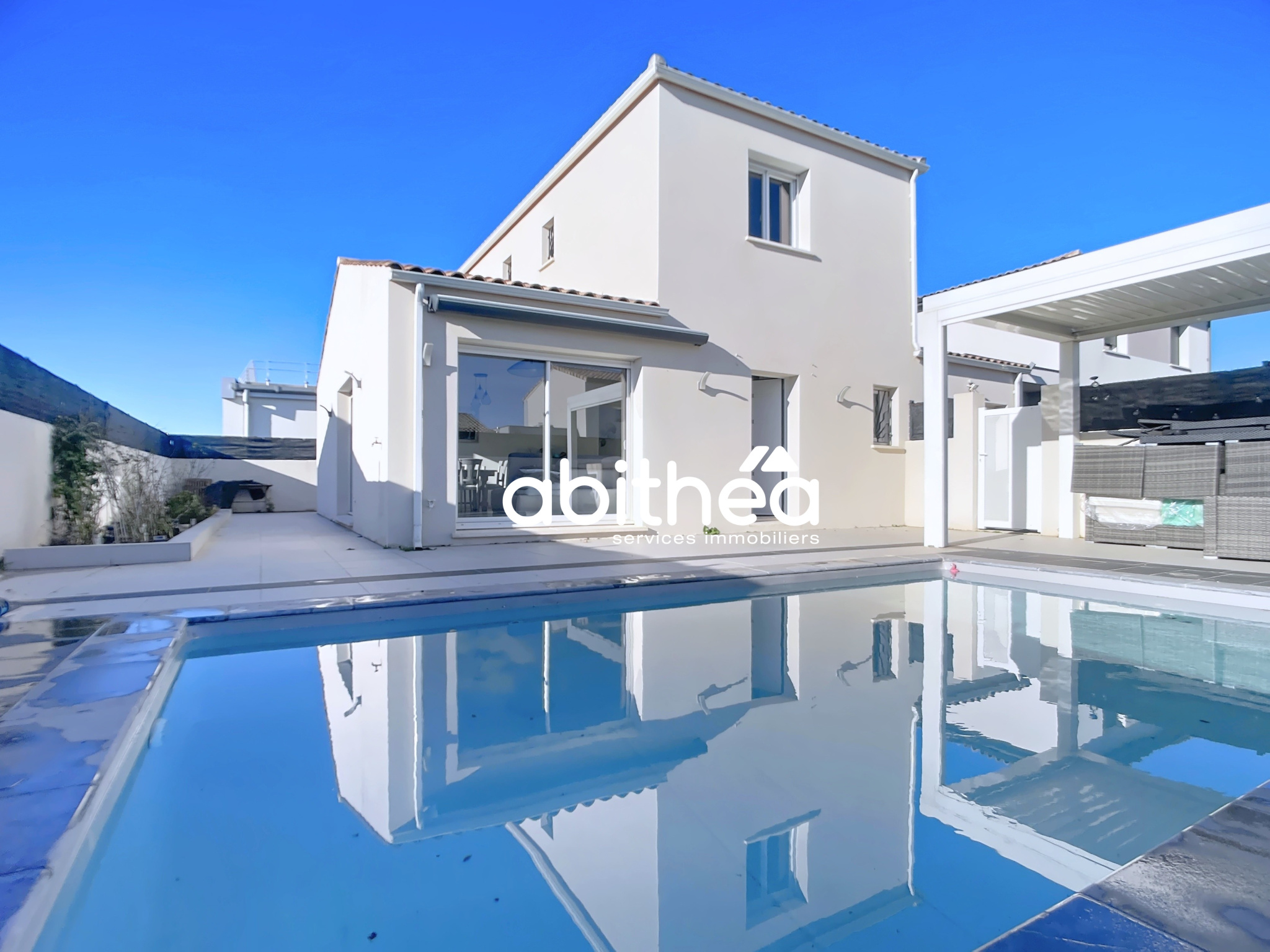 VILLA 4 PIÈCES   120 m2    SUITE PARENTALE AU RDC   3 FACES   BEZIERS